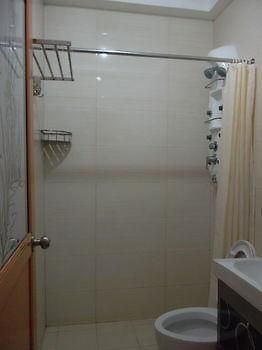Tancor 3 Residential Suites Cebu Esterno foto